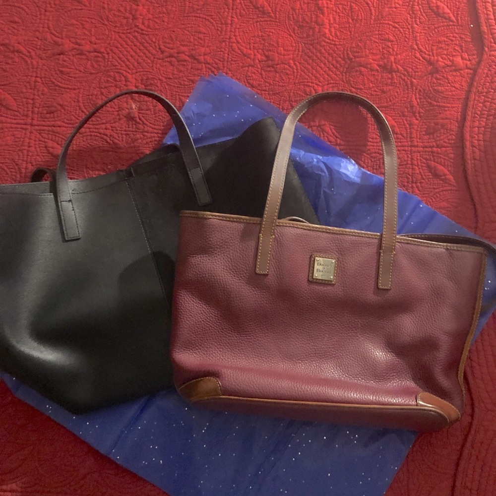 Lot of 2 🥳🥳 2 Tote bundle 🎉🎉Dooney and Donna Karen